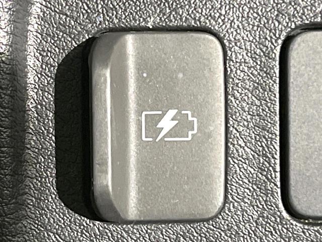 キックス Ｘ　禁煙車　１０型ナビ　プロパイロット　衝突軽減　全周囲カメラ　ＥＴＣ　Ｂｌｕｅｔｏｏｈ　ドライブレコーダー　フルセグＴＶ　前席シートヒーター　レーダークルーズ　　デジタルインナーミラー　スマートキー（53枚目）