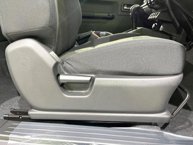 ジムニー ＸＣ　届出済未使用車　４ＷＤ　衝突軽減　クルーズコントロール　クリアランスソナー　ＬＥＤヘッド　スマートキー　オートライト　純正１６インチＡＷ　オートエアコン　パワーステアリング　パワーウィンドウ（30枚目）