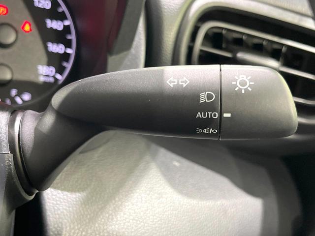 ヤリス Ｘ　禁煙車　ディスプレイオーディオ　衝突軽減　バックカメラ　ドラレコ　ＥＴＣ　Ｂｌｕｅｔｏｏｔｈ　アイドリングストップ　電動格納ミラー　盗難防止装置　スマートキー　横滑り防止装置　車線逸脱機能（36枚目）