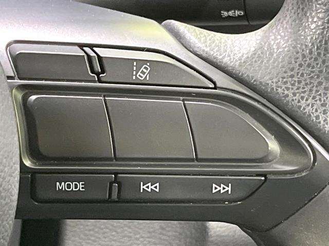 ヤリス Ｘ　禁煙車　ディスプレイオーディオ　衝突軽減　バックカメラ　ドラレコ　ＥＴＣ　Ｂｌｕｅｔｏｏｔｈ　アイドリングストップ　電動格納ミラー　盗難防止装置　スマートキー　横滑り防止装置　車線逸脱機能（38枚目）