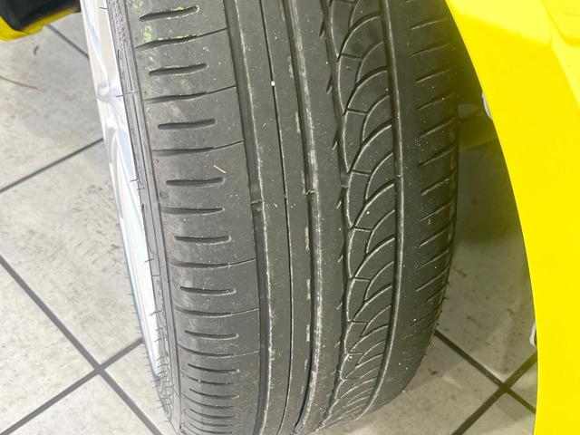 スイフトスポーツ ベースグレード 禁煙車 MT車 SDナビ Bluetooth ETC フルセグ クルーズコントロール LEDヘッド スマートキー 純正17インチAW オートエアコン オートライト ドアバイザー パワーウィンドウ(21枚目)