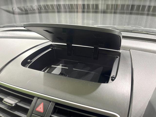 スイフトスポーツ ベースグレード 禁煙車 MT車 SDナビ Bluetooth ETC フルセグ クルーズコントロール LEDヘッド スマートキー 純正17インチAW オートエアコン オートライト ドアバイザー パワーウィンドウ(39枚目)