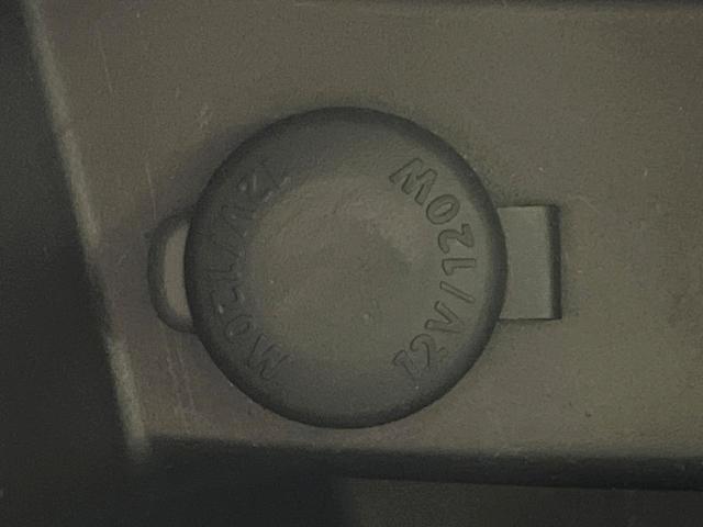 スイフトスポーツ ベースグレード 禁煙車 MT車 SDナビ Bluetooth ETC フルセグ クルーズコントロール LEDヘッド スマートキー 純正17インチAW オートエアコン オートライト ドアバイザー パワーウィンドウ(44枚目)