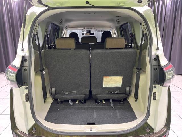 シエンタ ハイブリッドG 禁煙車 純正ナビ 衝突軽減 バックカメラ 両側電動スライドドア シートヒーター Bluetooth ドラレコ ETC オートマチックハイビーム LEDヘッドライト スマートキー 電動格納ミラー(11枚目)