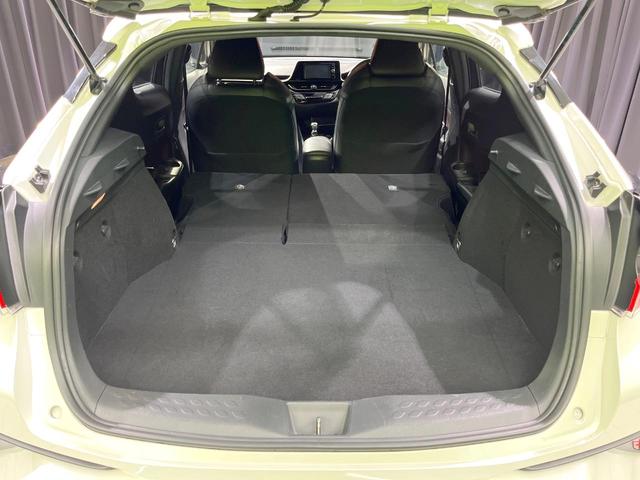 Ｃ－ＨＲ Ｇ　禁煙車　純正ナビ　衝突軽減　ＥＴＣ　Ｂｌｕｅｔｏｏｈ　バックカメラ　フルセグＴＶ　前席シートヒーター　レーダークルーズ　クリアランスソナー　ＬＥＤヘッド　スマートキー　純正１８インチＡＷ（10枚目）