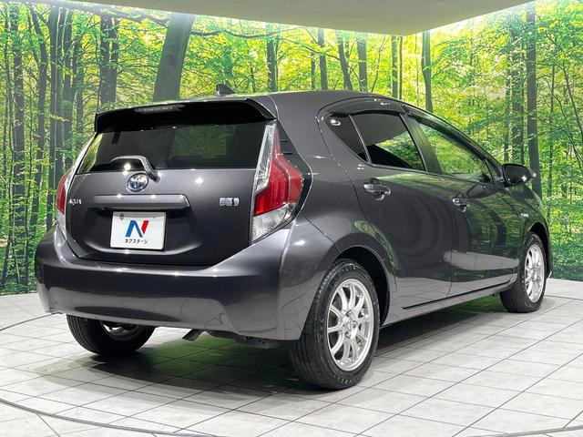 アクア G 禁煙車 純正9型ナビ ETC バックカメラ ドライブレコーダー LEDヘッド オートライト スマートキー ステアリングスイッチ 革巻きステアリング オートエアコン 15インチAW(17枚目)