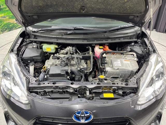 アクア G 禁煙車 純正9型ナビ ETC バックカメラ ドライブレコーダー LEDヘッド オートライト スマートキー ステアリングスイッチ 革巻きステアリング オートエアコン 15インチAW(18枚目)