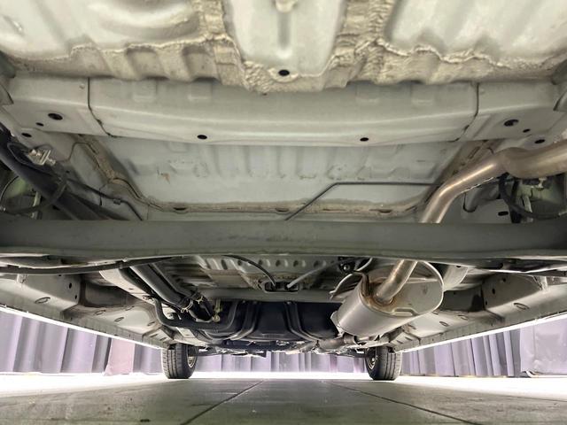 N-BOXカスタム G SSパッケージ 禁煙車 SDナビ 両側電動ドア 衝突軽減 バックカメラ ETC HIDヘッド ドライブレコーダー フルセグ スマートキー 純正14インチAW ステアリングリモコン オートライト オートエアコン(19枚目)