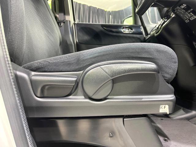 N-BOXカスタム G SSパッケージ 禁煙車 SDナビ 両側電動ドア 衝突軽減 バックカメラ ETC HIDヘッド ドライブレコーダー フルセグ スマートキー 純正14インチAW ステアリングリモコン オートライト オートエアコン(41枚目)