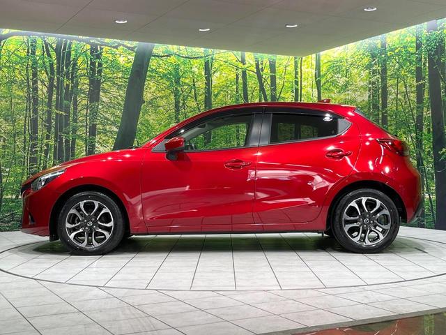 デミオ ＸＤツーリング　ディーゼル　ターボ　禁煙車　純正ナビ　衝突軽減　ＥＴＣ　Ｂｌｕｅｔｏｏｈ　バックカメラ　スマートキー　ＬＥＤヘッド　クルーズコントロール　純正１６インチＡＷ　オートライト　盗難防止装置　横滑り防止装置（32枚目）