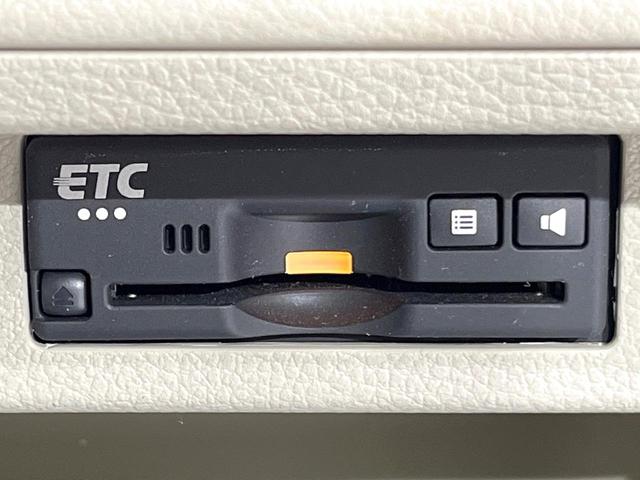 アルトラパン Ｘ　禁煙車　純正ナビ　衝突軽減　ＥＴＣ　Ｂｌｕｅｔｏｏｈ　バックカメラ　ドライブレコーダー　フルセグＴＶ　運転席シートヒーター　ＨＩＤヘッド　クリアランスソナー　スマートキー　純正１４インチＡＷ（6枚目）