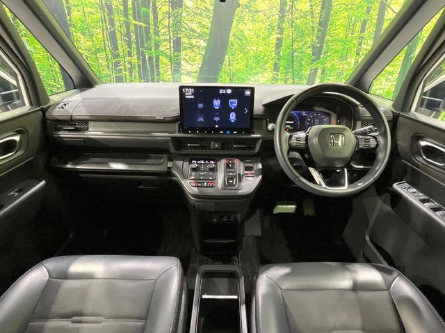 ステップワゴン ｅ：ＨＥＶスパーダ　プレミアムライン　現行型　純正１１．４型ナビ　フリップダウンモニター　全周囲カメラ　両側電動スライドドア　電動リアゲート　誤発進抑制機能　車線維持支援　ブラインドスポットモニター　ＬＥＤヘッド　オートマチックハイビーム（2枚目）