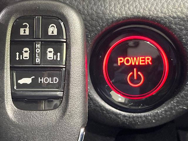 ステップワゴン ｅ：ＨＥＶスパーダ　プレミアムライン　現行型　純正１１．４型ナビ　フリップダウンモニター　全周囲カメラ　両側電動スライドドア　電動リアゲート　誤発進抑制機能　車線維持支援　ブラインドスポットモニター　ＬＥＤヘッド　オートマチックハイビーム（44枚目）