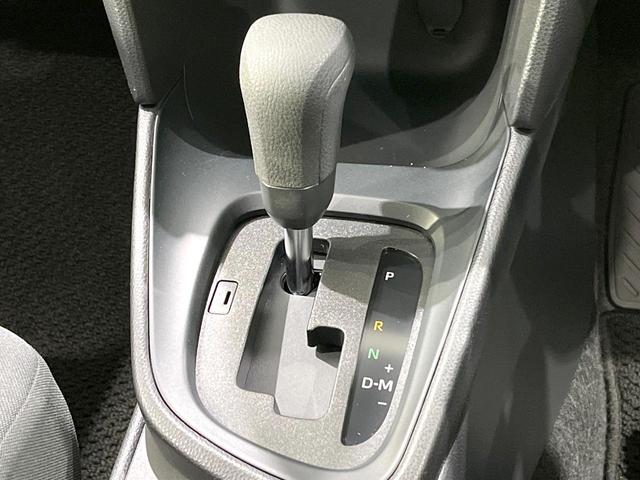 ヤリスクロス Ｘ　禁煙車　トヨタセーフティセンス　ＳＤナビ　バックカメラ　Ｂｌｕｅｔｏｏｔｈ　ＥＴＣ　フルセグ　ドライブレコーダー　レーダークルーズコントロール　クリアランスソナー　スマートキー　オートライト（24枚目）