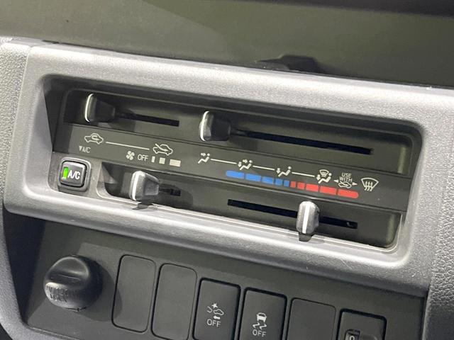 ハイゼットトラック ジャンボSAIIIt 禁煙車 衝突軽減 LEDヘッド LEDフォグ ドアバイザー エアコン プライバシーG パワーウィンドウ パワーステアリング 盗難防止システム トラクションコントロール 横滑り防止(4枚目)