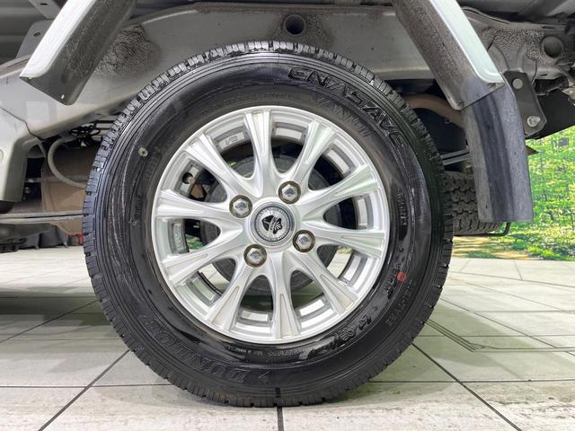 ハイゼットトラック ジャンボSAIIIt 禁煙車 衝突軽減 LEDヘッド LEDフォグ ドアバイザー エアコン プライバシーG パワーウィンドウ パワーステアリング 盗難防止システム トラクションコントロール 横滑り防止(23枚目)