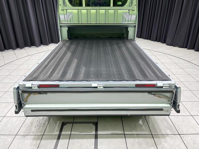 ハイゼットトラック ジャンボSAIIIt 禁煙車 衝突軽減 LEDヘッド LEDフォグ ドアバイザー エアコン プライバシーG パワーウィンドウ パワーステアリング 盗難防止システム トラクションコントロール 横滑り防止(29枚目)
