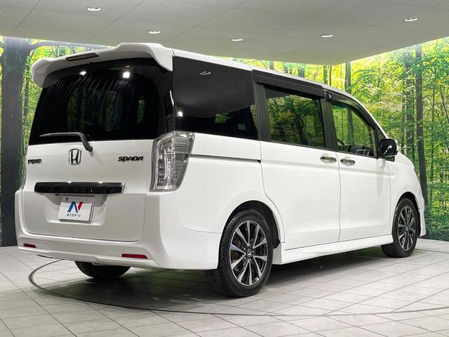 ステップワゴンスパーダ Ｚ　クールスピリット　純正９型ナビ　バックカメラ　後席モニター　両側電動スライドドア　クルーズコントロール　禁煙車　Ｂｌｕｅｔｏｏｔｈ　ドラレコ　ＥＴＣ　ＨＩＤヘッドライト　アイドリングストップ　スマートキー（18枚目）