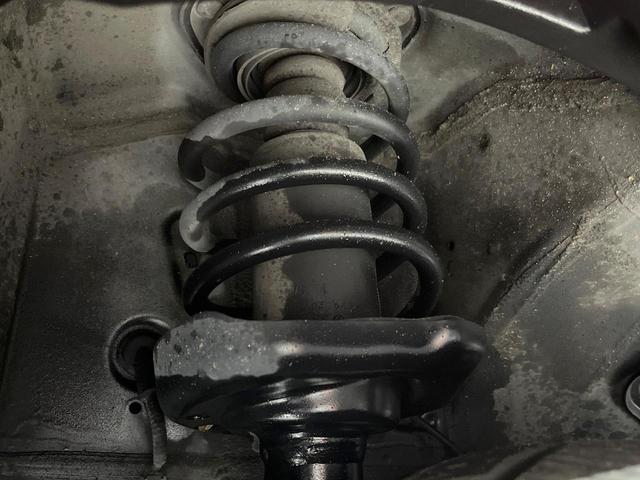 ステップワゴンスパーダ Ｚ　クールスピリット　純正９型ナビ　バックカメラ　後席モニター　両側電動スライドドア　クルーズコントロール　禁煙車　Ｂｌｕｅｔｏｏｔｈ　ドラレコ　ＥＴＣ　ＨＩＤヘッドライト　アイドリングストップ　スマートキー（21枚目）