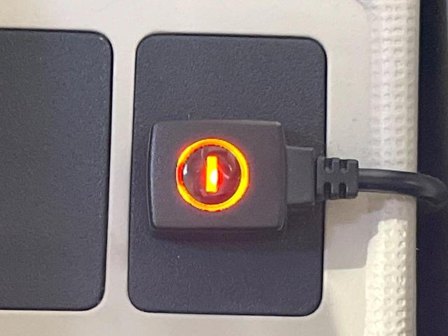 ムーヴキャンバス Ｘメイクアップリミテッド　ＳＡＩＩＩ　全周囲モニター　ＳＤナビ　両側電動スライドドア　ＥＴＣ　Ｂｌｕｅｔｏｏｔｈ　禁煙車　誤発進抑制機能　衝突回避支援ブレーキ　車線逸脱警報　オートハイビーム　ステアリングスイッチ　スマートキー（43枚目）