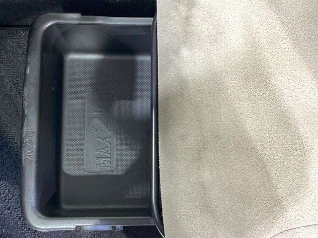 ムーヴキャンバス Ｘメイクアップリミテッド　ＳＡＩＩＩ　全周囲モニター　ＳＤナビ　両側電動スライドドア　ＥＴＣ　Ｂｌｕｅｔｏｏｔｈ　禁煙車　誤発進抑制機能　衝突回避支援ブレーキ　車線逸脱警報　オートハイビーム　ステアリングスイッチ　スマートキー（48枚目）