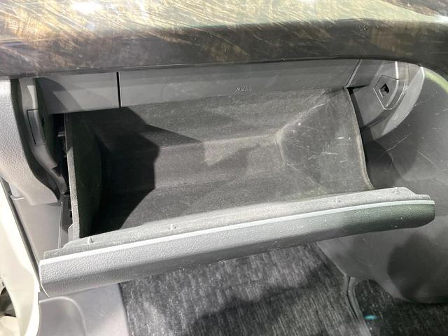 ヴェルファイア 2.4Z Gエディション 禁煙車 後席モニター 純正ナビ 両側電動スライドドア バックカメラ Bluetooth ETC フルセグ ドライブレコーダー 前席パワーシート クルーズコントロール スマートキー オートライト(75枚目)