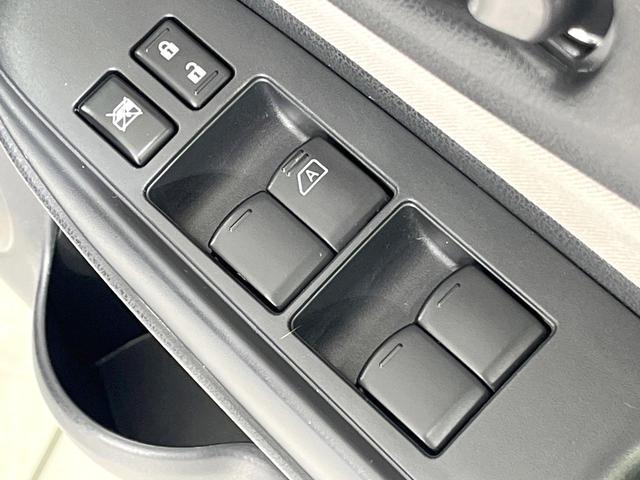 ノート X 禁煙車 衝突軽減 ドライブレコーダー スマートキー クリアランスソナー 純正14インチAW CD再生 フォグライト レーンアシスト オートライト アイドリングストップ 横滑り防止装置(28枚目)