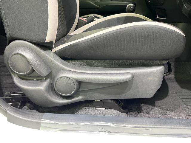 ノート X 禁煙車 衝突軽減 ドライブレコーダー スマートキー クリアランスソナー 純正14インチAW CD再生 フォグライト レーンアシスト オートライト アイドリングストップ 横滑り防止装置(29枚目)