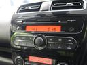 【オートエアコン】一度お好みの温度に設定すれば、車内の温度を検知し風量や温度を自動で調整。暑い…寒い…と何度もスイッチ操作をする必要はありません。快適な車内空間には必須の機能ですね♪