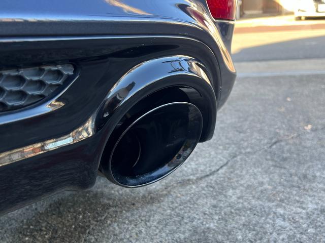 ジープ・グランドチェロキー ＳＲＴ　左Ｈ　新車並行　パノラマサンルーフ　カーボンインテリア　Ｂｒｅｎｂｏブレーキ　ＲＯＨＡＮＡ２２ｉｎｃｈ　パドルシフト　ローンチコントロール　ＢＬＵＥＴＯＯＴＨ　バック＆サイド＆アンダーカメラ　ＥＴＣ（21枚目）