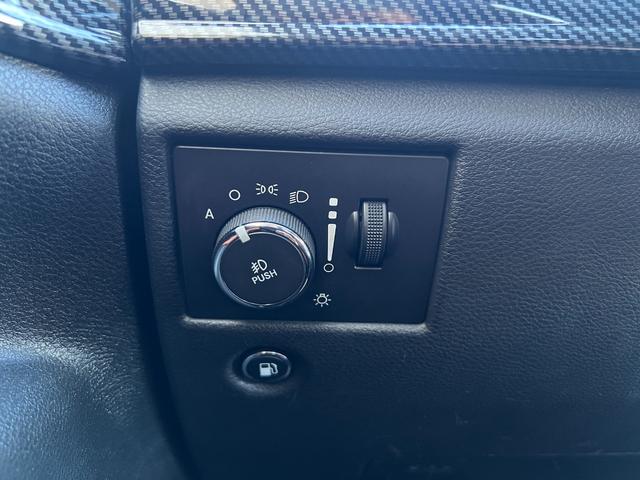 ジープ・グランドチェロキー ＳＲＴ　左Ｈ　新車並行　パノラマサンルーフ　カーボンインテリア　Ｂｒｅｎｂｏブレーキ　ＲＯＨＡＮＡ２２ｉｎｃｈ　パドルシフト　ローンチコントロール　ＢＬＵＥＴＯＯＴＨ　バック＆サイド＆アンダーカメラ　ＥＴＣ（54枚目）