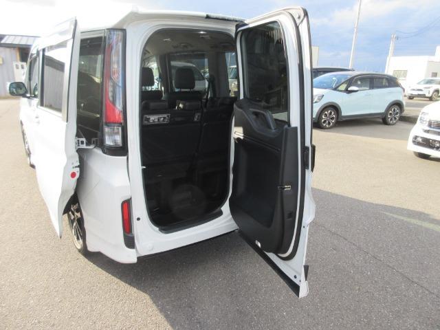 ステップワゴンスパーダ スパーダ・クールスピリット　ホンダセンシング　アルミホイール（9枚目）