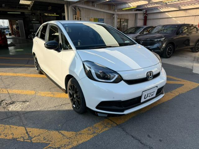 フィット ｅ：ＨＥＶホーム　ブラックスタイル　ホンダセンシング　ＥＴＣ（4枚目）