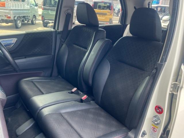 Ｎ－ＷＧＮカスタム Ｇ・Ａパッケージ　黒半革／ナビＴＶ／バックカメラ／ＨＩＤ／ＥＴＣ／衝突軽減ブレーキ／クルーズコントロール／スマートキー／ＤＶＤ再生／オートマチックハイビーム（3枚目）