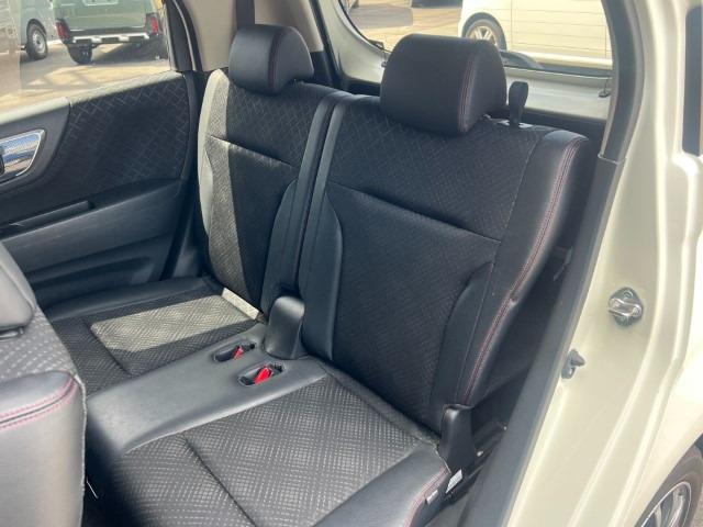 Ｎ－ＷＧＮカスタム Ｇ・Ａパッケージ　黒半革／ナビＴＶ／バックカメラ／ＨＩＤ／ＥＴＣ／衝突軽減ブレーキ／クルーズコントロール／スマートキー／ＤＶＤ再生／オートマチックハイビーム（4枚目）