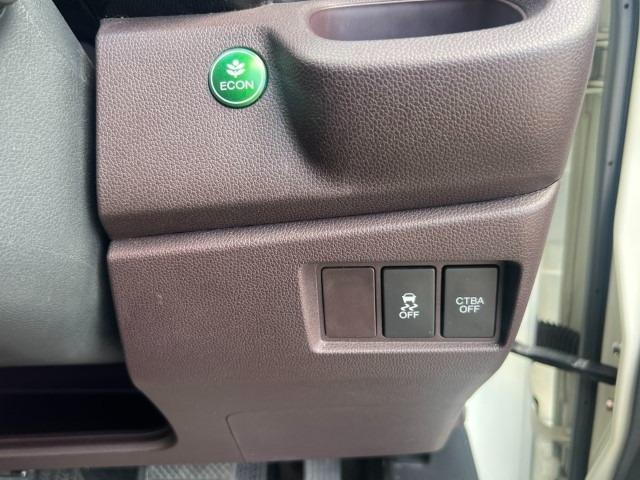 Ｎ－ＷＧＮカスタム Ｇ・Ａパッケージ　黒半革／ナビＴＶ／バックカメラ／ＨＩＤ／ＥＴＣ／衝突軽減ブレーキ／クルーズコントロール／スマートキー／ＤＶＤ再生／オートマチックハイビーム（13枚目）