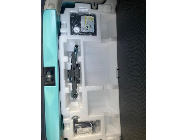 アルトラパン S ツートン/禁煙/8型ナビTV/Bluetooth/バックカメラ/HID/ETC/衝突軽減ブレーキ/シートヒーター/スマートキー(9枚目)