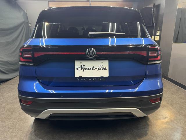 T-クロス TSI 1stプラス 車検整備付 1オナ 走行11800km comtec前後ドラレコ デジタルメータークラスター LEDヘッドライト アンビエントライト レーンキープアシスト パークソナー シティエマージェンシーブレーキ(9枚目)