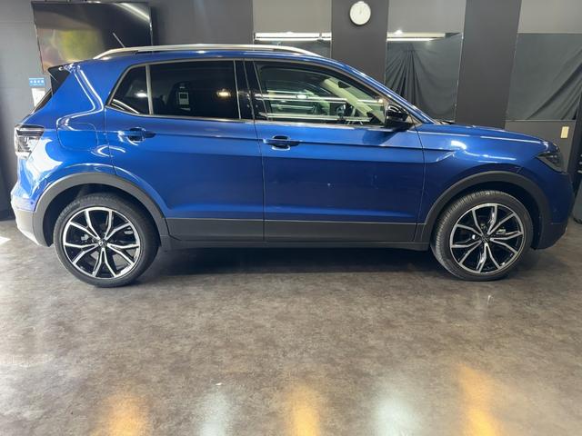 T-クロス TSI 1stプラス 車検整備付 1オナ 走行11800km comtec前後ドラレコ デジタルメータークラスター LEDヘッドライト アンビエントライト レーンキープアシスト パークソナー シティエマージェンシーブレーキ(11枚目)