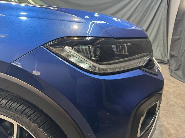 T-クロス TSI 1stプラス 車検整備付 1オナ 走行11800km comtec前後ドラレコ デジタルメータークラスター LEDヘッドライト アンビエントライト レーンキープアシスト パークソナー シティエマージェンシーブレーキ(12枚目)