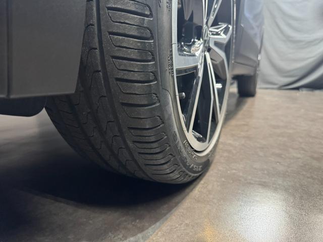 T-クロス TSI 1stプラス 車検整備付 1オナ 走行11800km comtec前後ドラレコ デジタルメータークラスター LEDヘッドライト アンビエントライト レーンキープアシスト パークソナー シティエマージェンシーブレーキ(23枚目)