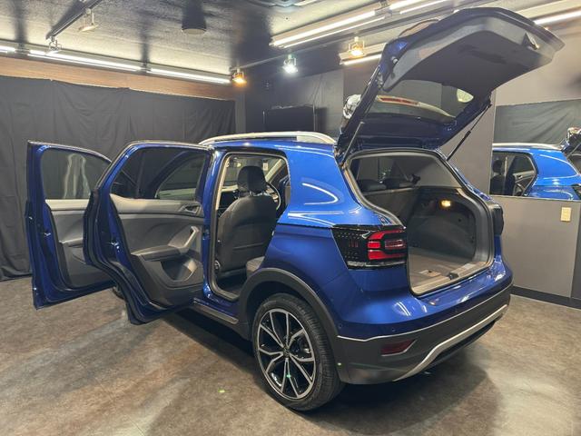 T-クロス TSI 1stプラス 車検整備付 1オナ 走行11800km comtec前後ドラレコ デジタルメータークラスター LEDヘッドライト アンビエントライト レーンキープアシスト パークソナー シティエマージェンシーブレーキ(31枚目)