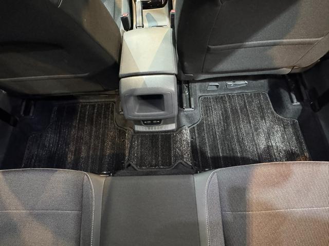 T-クロス TSI 1stプラス 車検整備付 1オナ 走行11800km comtec前後ドラレコ デジタルメータークラスター LEDヘッドライト アンビエントライト レーンキープアシスト パークソナー シティエマージェンシーブレーキ(52枚目)