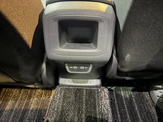 T-クロス TSI 1stプラス 車検整備付 1オナ 走行11800km comtec前後ドラレコ デジタルメータークラスター LEDヘッドライト アンビエントライト レーンキープアシスト パークソナー シティエマージェンシーブレーキ(53枚目)