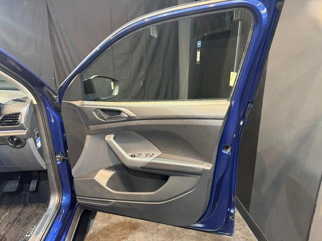 T-クロス TSI 1stプラス 車検整備付 1オナ 走行11800km comtec前後ドラレコ デジタルメータークラスター LEDヘッドライト アンビエントライト レーンキープアシスト パークソナー シティエマージェンシーブレーキ(74枚目)