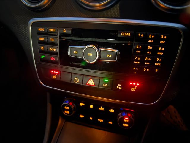 �����̃Z���^�[�p�l�����L���C�ȏ�Ԃł��B�V�[�g�q�[�^�[����