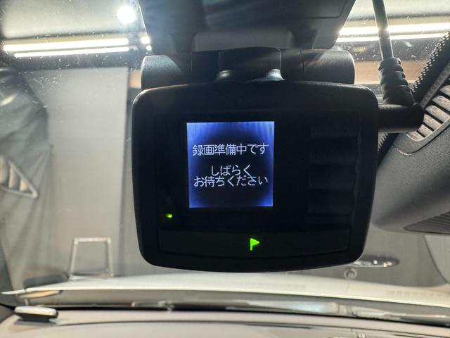 �h���C�u���R�[�_�[�������Ă��܂��B