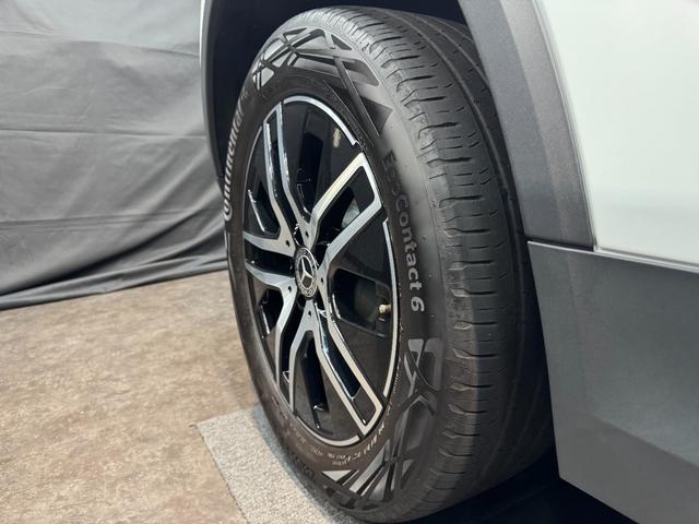 ＧＬＡクラス ワンオーナー　禁煙車　３６０度全方位カメラ　ＯＰカラー　走行距離１２２０５ｋｍ　純正前後ドライブレコーダー　アダプティブオートクルーズ　パワーシート　ハーフレザーシート　シートヒーター　アンビエントライト　パワーバックドア　置くだけ充電　パークアシスト（27枚目）