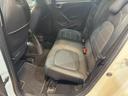 後部座席使用感なく良い状態です。
