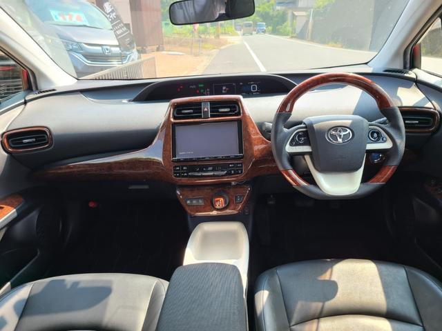 プリウス Ｓツーリングセレクション　モデリスタエアロパーツ、純正ナビ９インチ、ブラックレザーシートヒーター、ＷＯＲＫ２０インチアルミ、コンピハンドル、ビルトインＥＴＣ（14枚目）